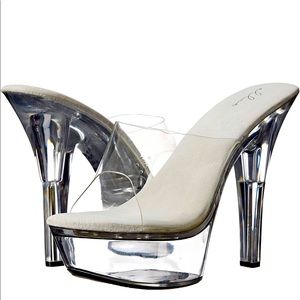 Platform clear pumps
